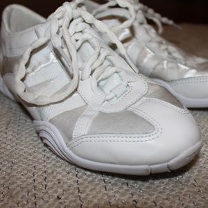 Nfinity Evolution Shoes